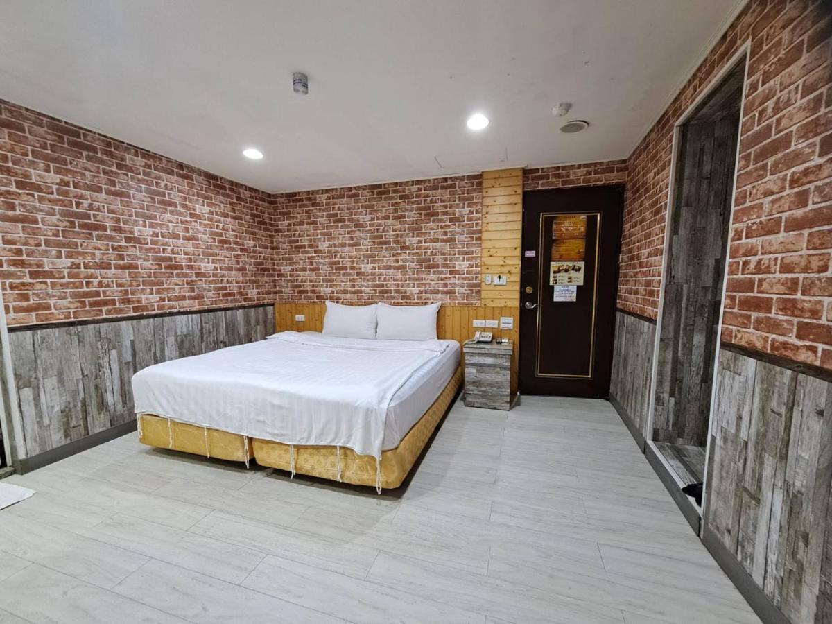 Bin Chen Business Hotel Sin-ču Exteriér fotografie