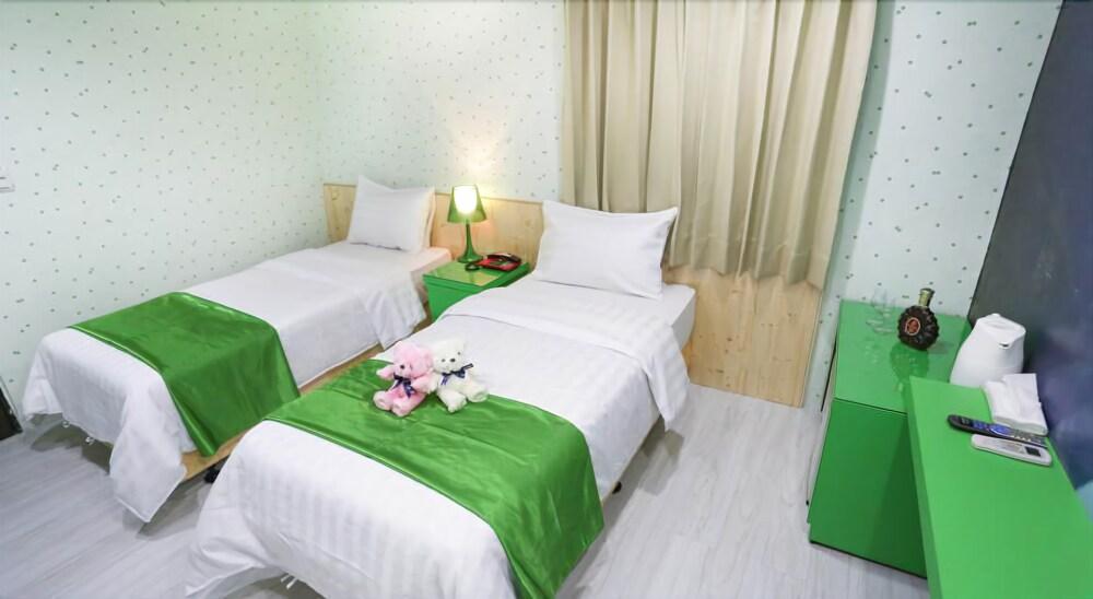 Bin Chen Business Hotel Sin-ču Exteriér fotografie
