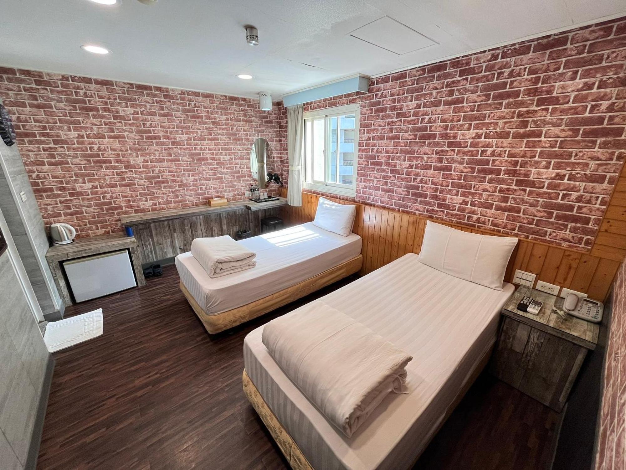 Bin Chen Business Hotel Sin-ču Exteriér fotografie